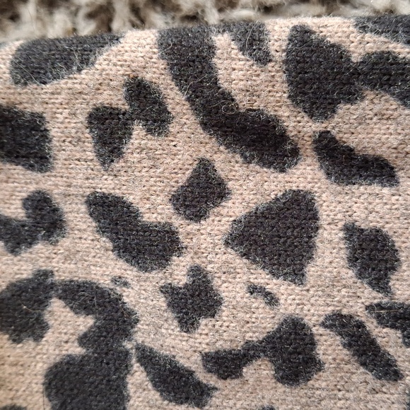 NWT Cheetah Print Gloves - Picture 4 of 6